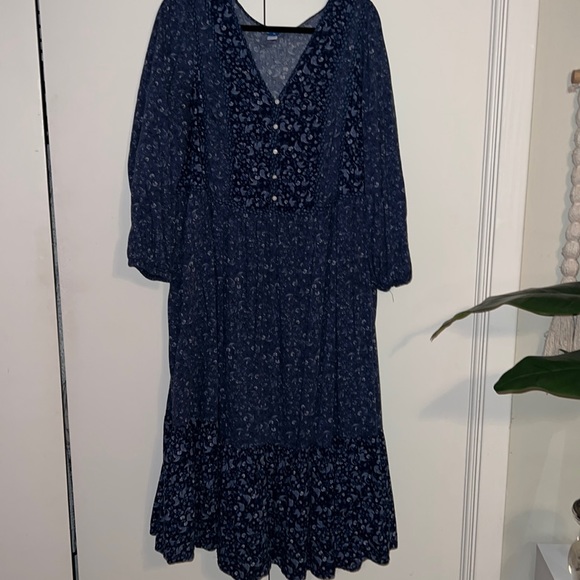Old Navy Dresses & Skirts - Mixed Pattern midi dress